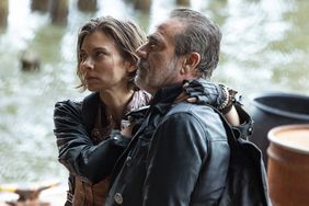 Lauren Cohan as Maggie Rhee, Jeffrey Dean Morgan as Negan - The Walking Dead: Dead City _ Season 1, Episode 6