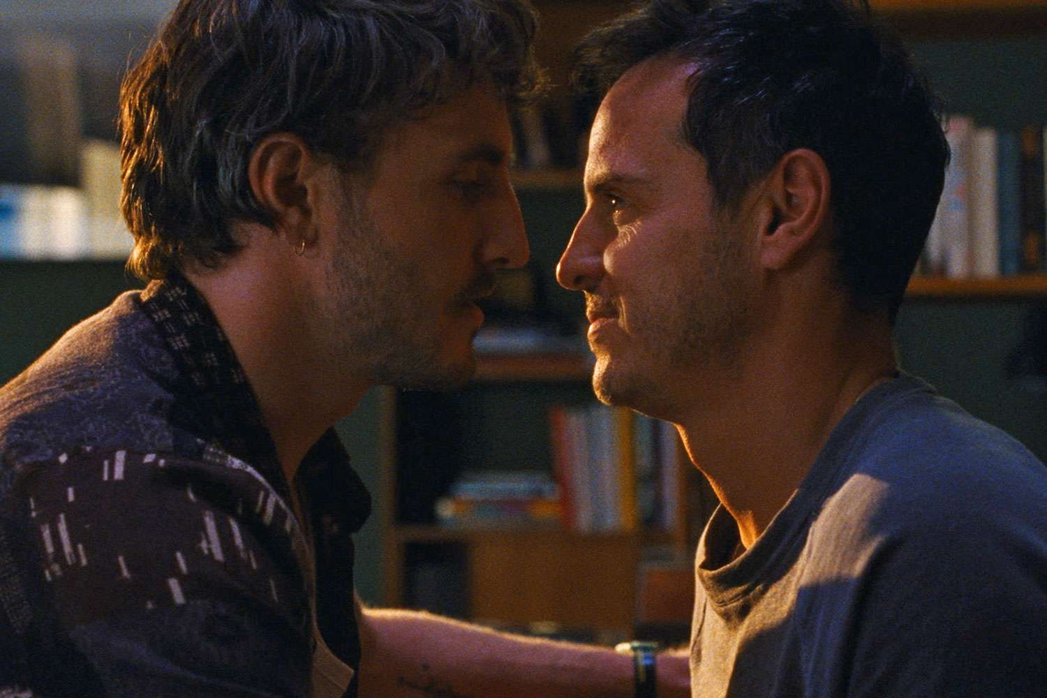 Paul Mescal and Andrew Scott in ALL OF US STRANGERS. Photo Courtesy of Searchlight Pictures. Â© 2023 20th Century Studios All Rights Reserved.