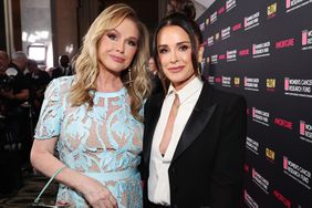  Kathy Hilton and Kyle Richards attend "An Unforgettable Evening" Benefiting The Women's Cancer Research Fund at Beverly Wilshire, A Four Seasons Hotel on April 10, 2024 in Beverly Hills, California. 