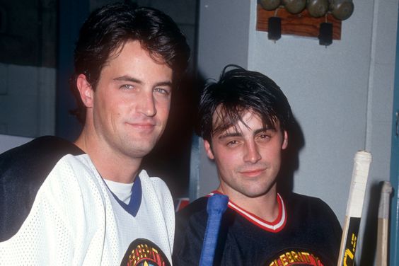 Matthew Perry and American actor Matt LeBlanc pose