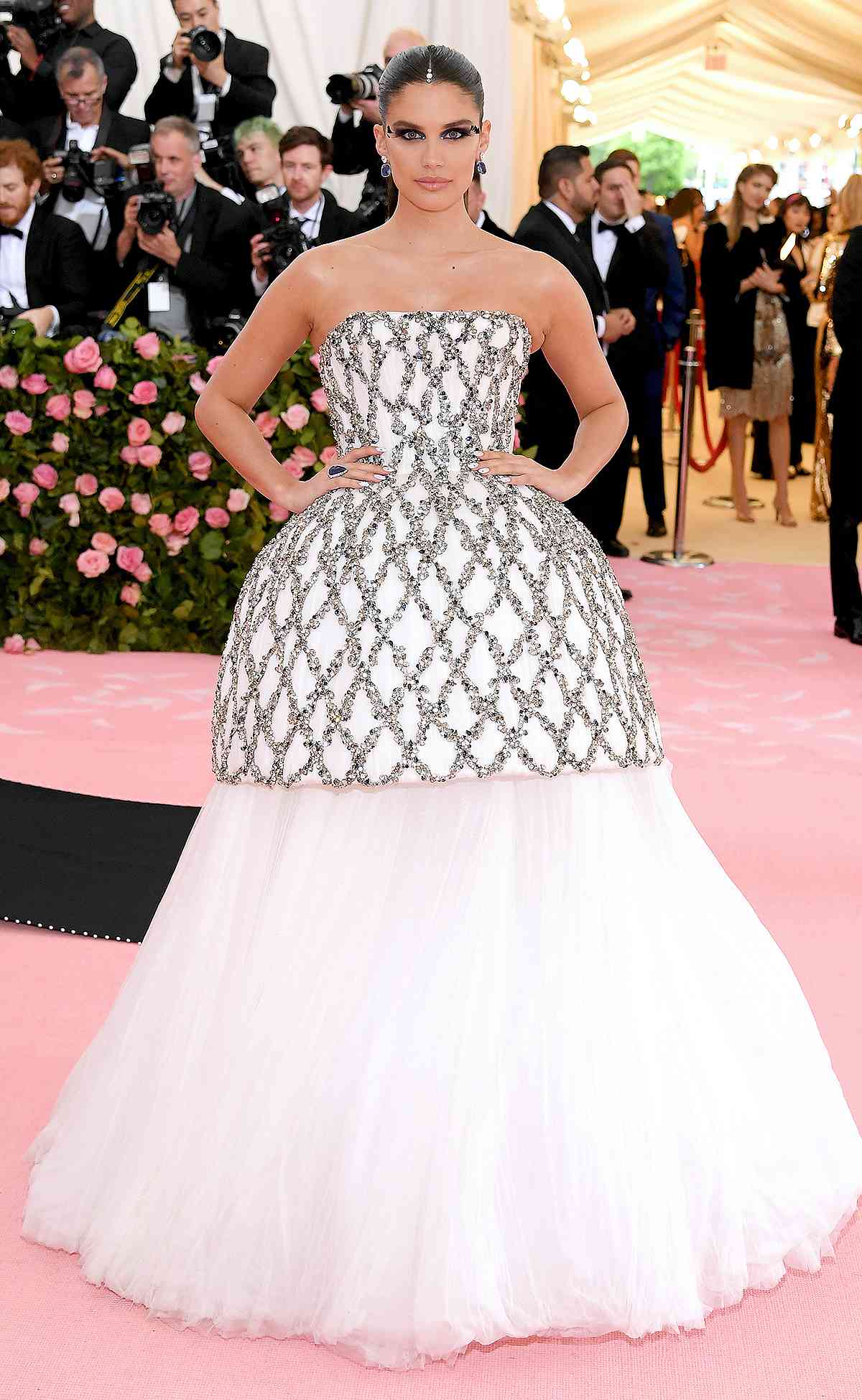 NEW YORK, NEW YORK - MAY 06: Sara Sampaio attends The 2019 Met Gala Celebrating Camp: Notes on Fashion at Metropolitan Museum of Art on May 06, 2019 in New York City. (Photo by Neilson Barnard/Getty Images)