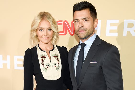 Kelly Ripa and Mark Consuelos