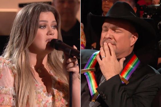 Kelly Clarkson and Garth Brooks at the Kennedy Center Honors