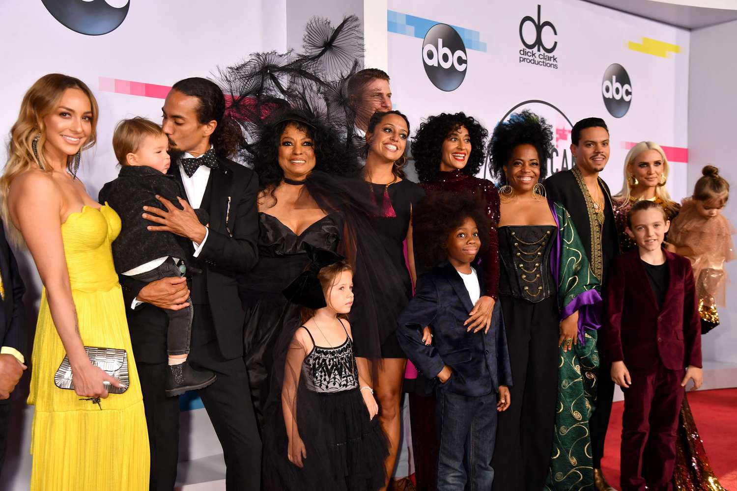 2017 American Music Awards - Red Carpet