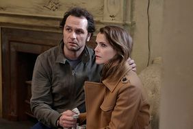 GALLERY: 10 Best TV Episodes of 2016: THE AMERICANS Episode: "The Magic of David Copperfield V. The Statue of Liberty Disappears" Season 4, Episode 8 Air Date: Wednesday, May 4, 2016(l-r) Matthew Rhys as Philip Jennings, Keri Russell as Elizabeth Jennings