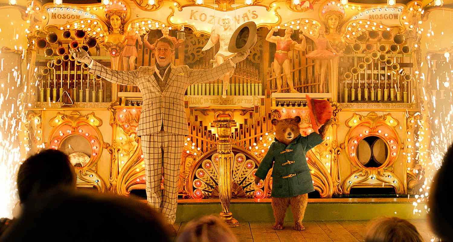 Hugh Grant and Paddington in 'Paddington 2'