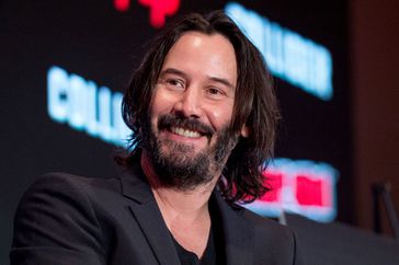 NEW YORK, NY - OCTOBER 05: Keanu Reeves discusses "Replicas" during 2017 New York Comic Con - Day 1 on October 5, 2017 in New York City. (Photo by Roy Rochlin/Getty Images)