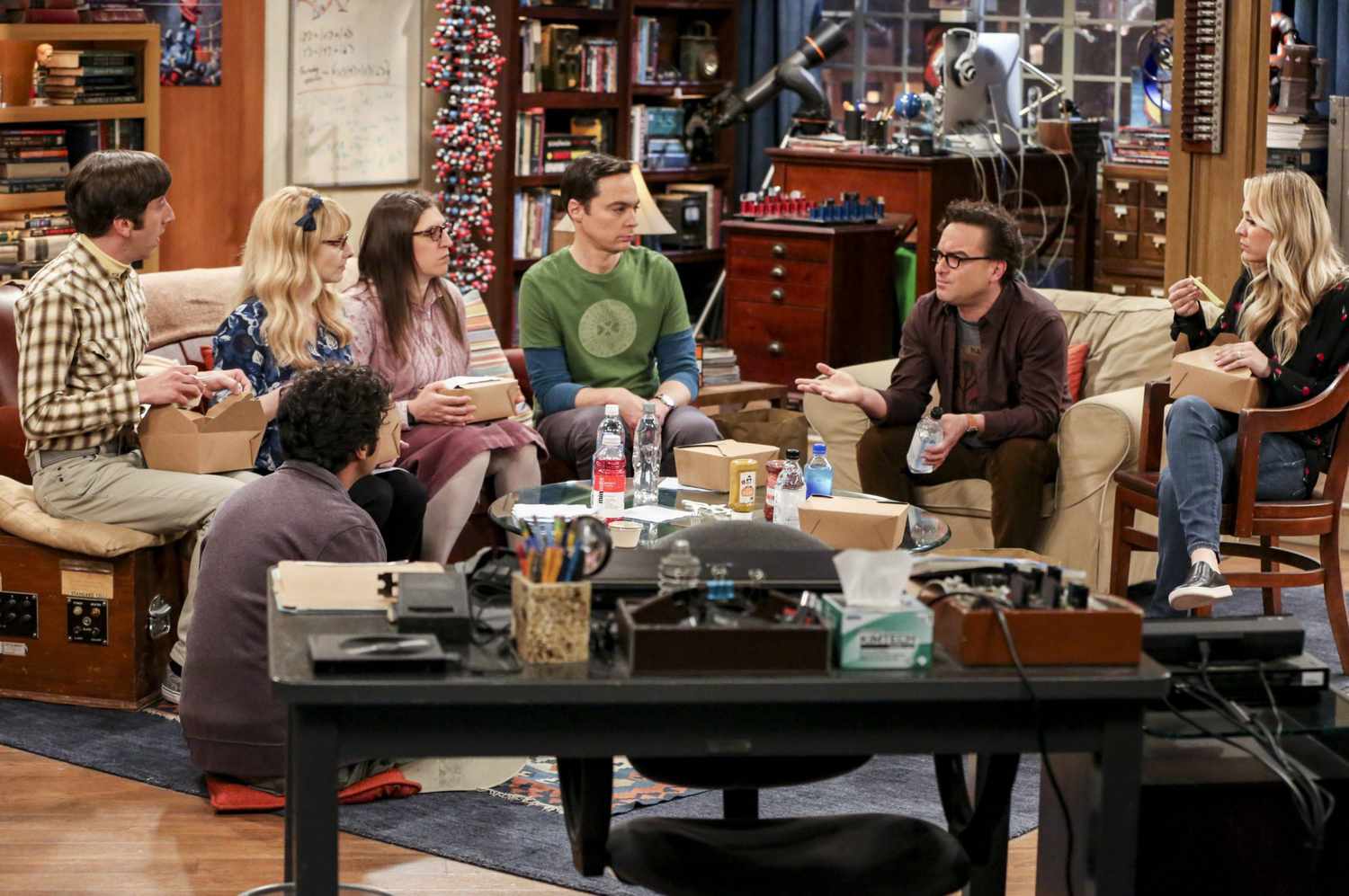 "The Plagiarism Schism" -- Pictured: Howard Wolowitz (Simon Helberg), Bernadette (Melissa Rauch), Rajesh Koothrappali (Kunal Nayyar), Amy Farrah Fowler (Mayim Bialik), Sheldon Cooper (Jim Parsons), Leonard Hofstadter (Johnny Galecki) and Penny (Kaley Cuoco). Kripke (John Ross Bowie) has proof that Dr. Pemberton (Sean Astin) plagiarized his thesis in college, and Sheldon and Amy aren't sure if they should turn him in or not. Also, Wolowitz is happily surprised to learn that Bernadette wasn't the only waitress at the Cheesecake Factory who had a crush on him back in the day, on THE BIG BANG THEORY, Thursday, May 2 (8:00-8:31 PM, ET/PT) on the CBS Television Network. Photo: Michael Yarish/Warner Bros. Entertainment Inc. ÃÂ© 2019 WBEI. All rights reserved.