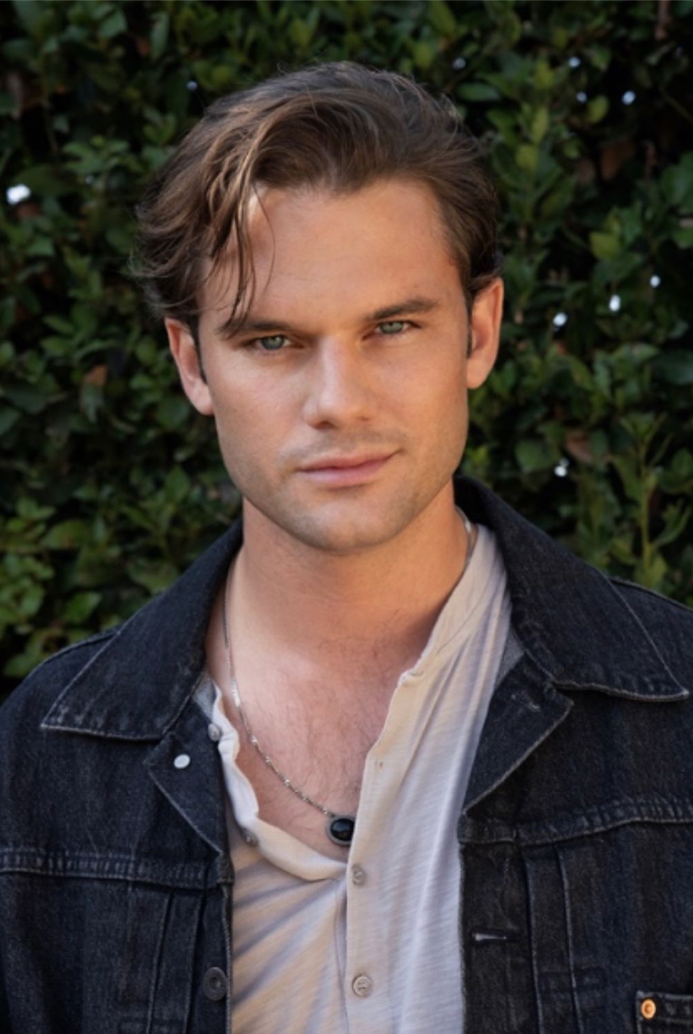 Jeremy Irvine, Outlander Prequel, Headshot