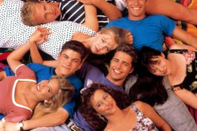 BEVERLY HILLS, 90210, cast portrait, 1990-2000