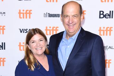 Mare Winningham and Anthony Edwards