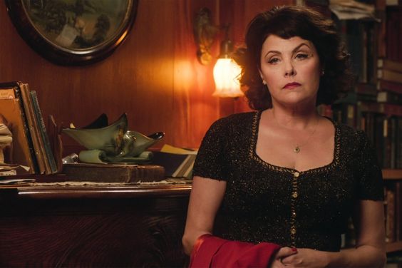 Sherilyn Fenn in a still from Twin Peaks. Photo: Courtesy of SHOWTIME