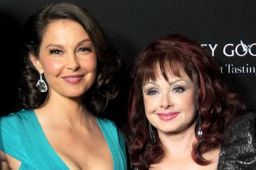 Ashley Judd and her mother, Naomi Judd