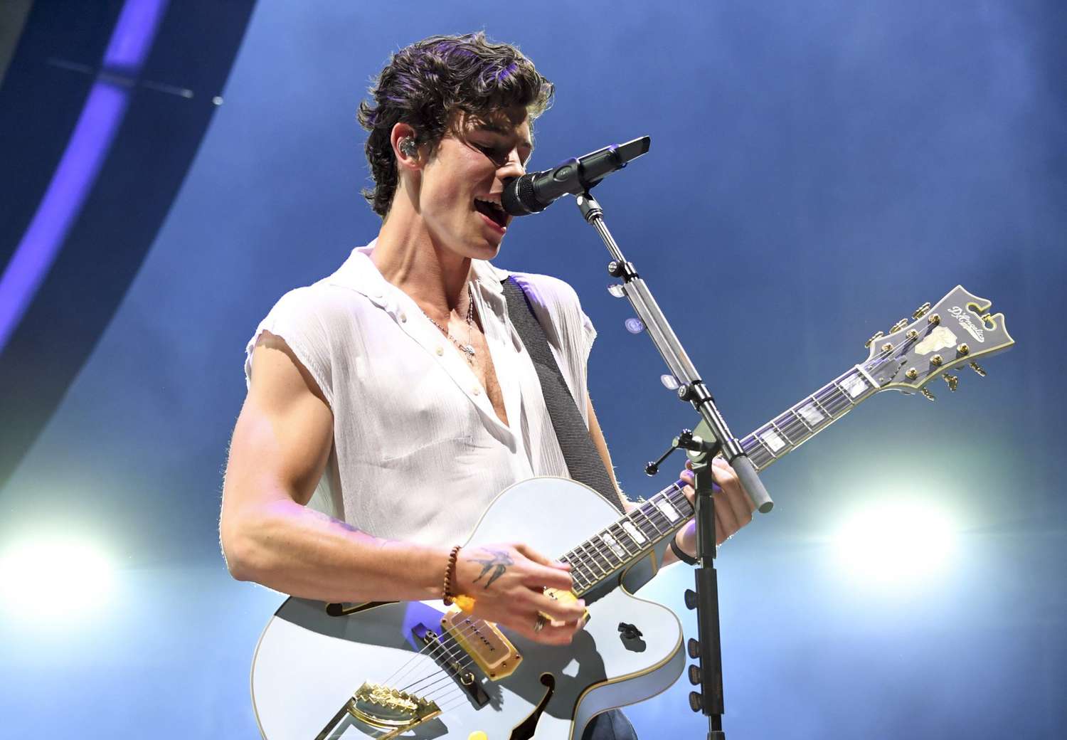 PORTLAND, OREGON - JUNE 12: Shawn Mendes performs during the kick off of the North American leg of "Shawn Mendes: The Tour" at Moda Center on June 12, 2019 in Portland, Oregon. (Photo by Kevin Mazur/Getty Images for SM)