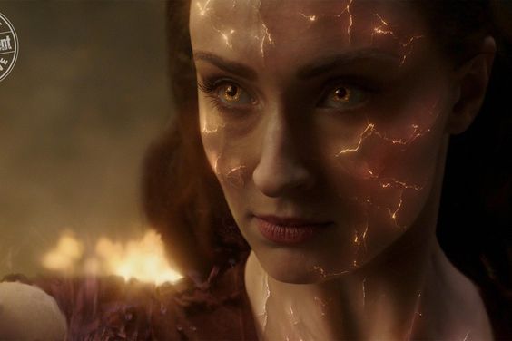 Dark Phoenix (2019)Sophie TurnerCR: Twentieth Century Fox