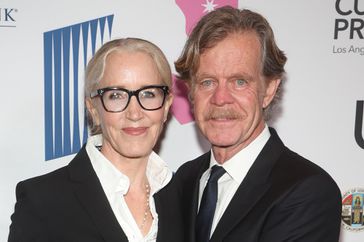 Felicity Huffman and William H. Macy at the A New Way of Life Charity Gala at the Skirball Cultural Center in Los Angeles, California on December 3, 2022. 