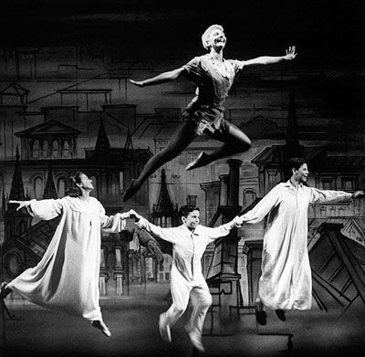 Mary Martin | MARY MARTIN WINS FOR PETER PAN , BECOMING THE FIRST OF ONLY TWO HONOREES EVER TO RECEIVE A TONY FOR PLAYING THE OPPOSITE SEX (1955)