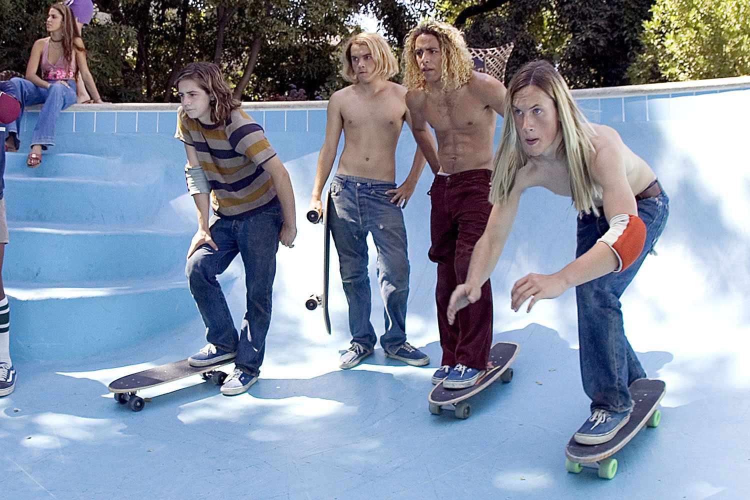 LORDS OF DOGTOWN, Michael Angarano, Emile Hirsch, Victor Rasuk, John Robinson, 2005