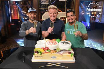 MasterChef 200th episode Joe Bastianich, Gordon Ramsay, andAaron Sanchez cutting cake