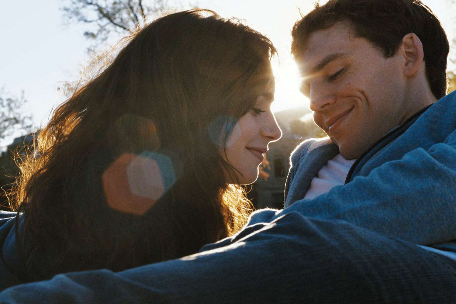 LOVE, ROSIE, from left: Lily Collins, Sam Claflin, 2014. /©Lionsgate/courtesy Everett Collection