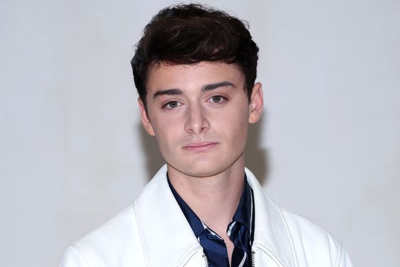 Noah Schnapp attends the AMI - Alexandre Mattiussi Menswear Fall-Winter 2023-2024 show as part of Paris Fashion Week on January 19, 2023 in Paris, France.