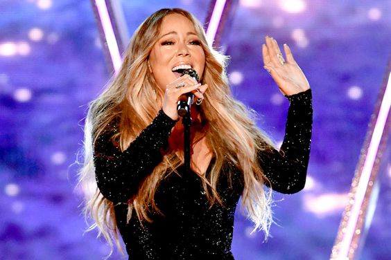 LAS VEGAS, NEVADA - MAY 01: Honoree Mariah Carey performs onstage during the 2019 Billboard Music Awards at MGM Grand Garden Arena on May 01, 2019 in Las Vegas, Nevada. (Photo by Kevin Winter/Getty Images for dcp)