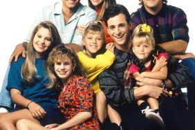 FULL HOUSE, (top, from left): John Stamos, Lori Loughlin, Dave Coulier, (bottom): Candace Cameron,