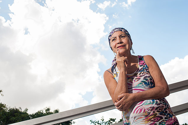 Rosalina Lopes, que enfrentou tr�s tipos de c�ncer e hoje usa terapia-alvo, em cl�nica de Belo Horizonte 