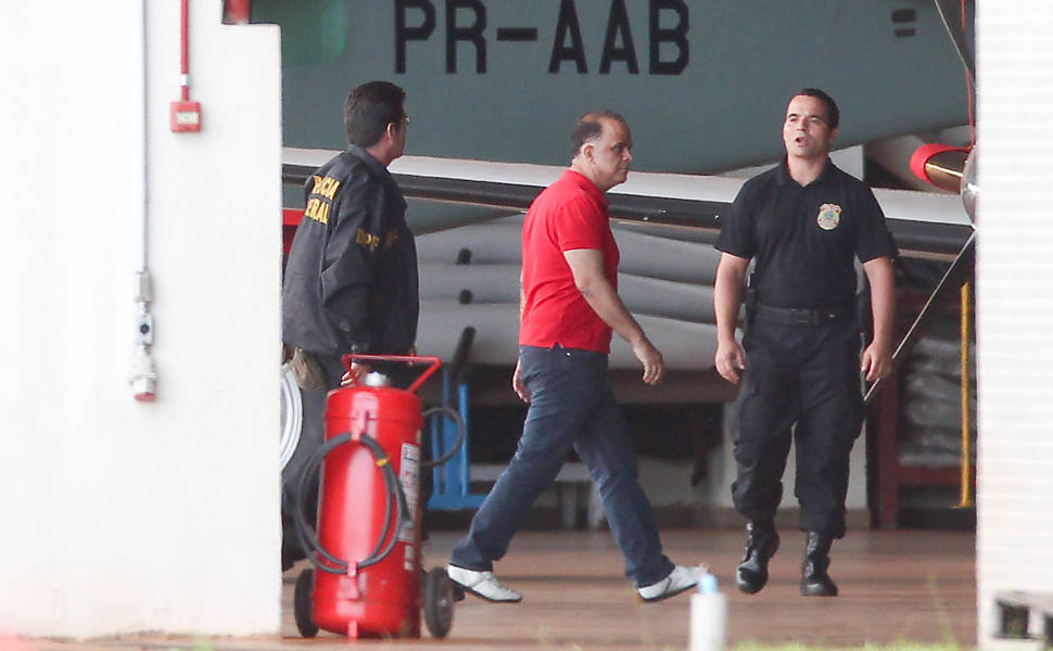 Condenados no mensalão vão a Brasília, em 2013