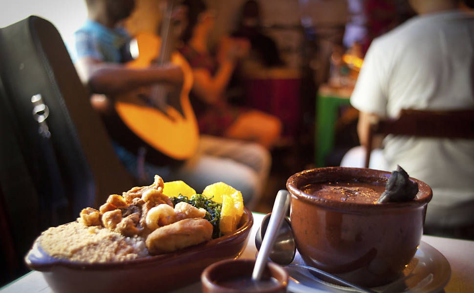 Samba e feijoada no Ó do Borogodó