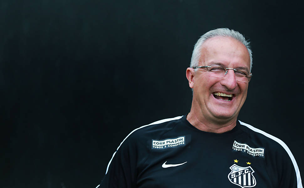 Entrevista com o técnico Dorival Júnior