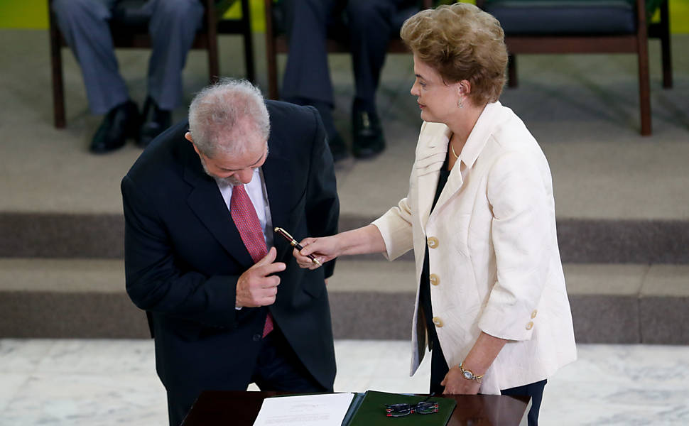 Lula toma posse como ministro da Casa Civil, em 2016