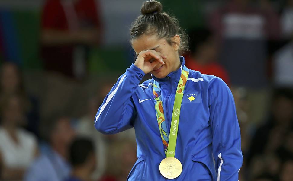 Mejlinda Kelmendi ganha primeira medalha da história do Kosovo