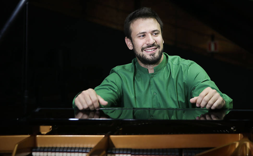 O pianista Cristian Budu