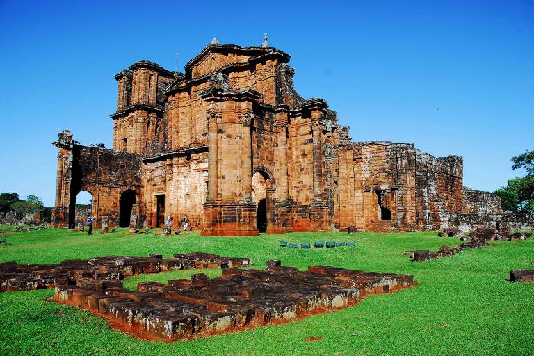 Conheça dez cidades históricas imperdíveis para visitar no Brasil