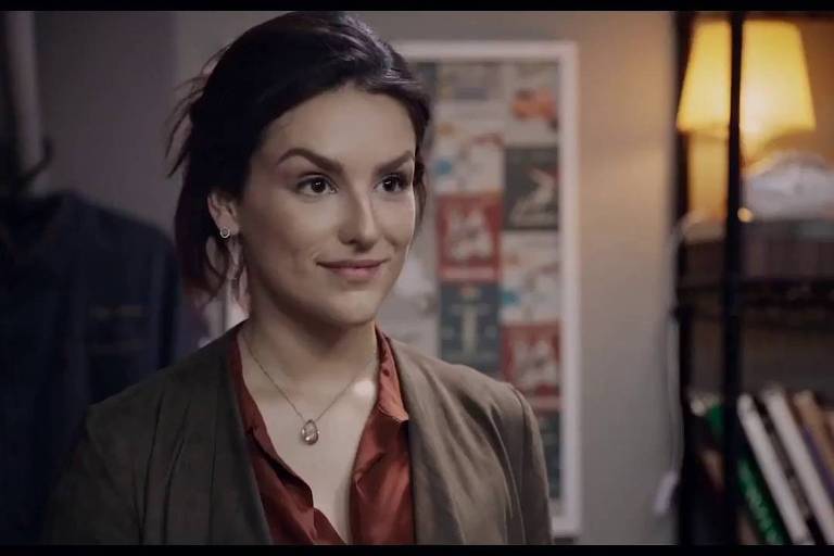 A atriz e youtuber K�fera Buchmann em cena do filme 'Gosto Se Discute