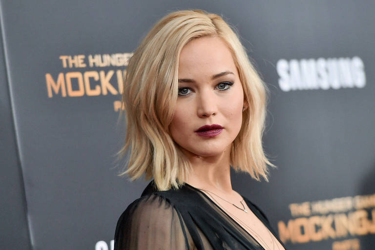 Jennifer Lawrence diz que é mal-educada com fãs ao ser abordada