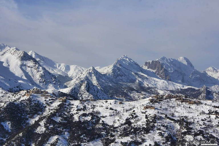 Deserto do Saara aparece coberto por neve