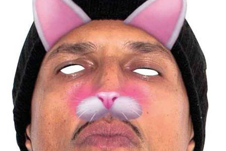 Mano Brown 'gatinho' vira máscara de Carnaval