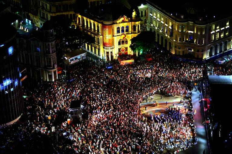 Celebrando 111 anos do frevo, Recife dá início ao Carnaval nesta sexta
