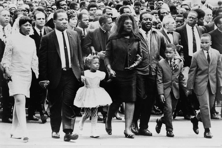 1968: Adeus a Luther King leva mais de 150 mil pessoas a Atlanta