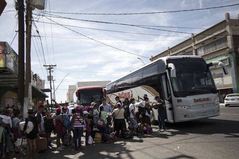 Caravana com imigrantes da América Central chega a Tijuana sob ameaças