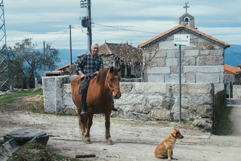 Aldeias que desaparecem em Portugal buscam turismo como única salvação