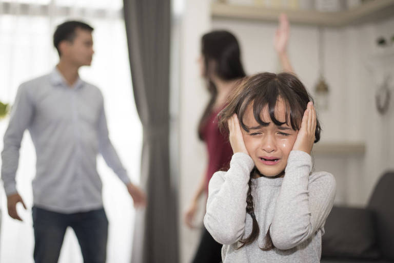 Como relações familiares traumáticas afetam a saúde mental