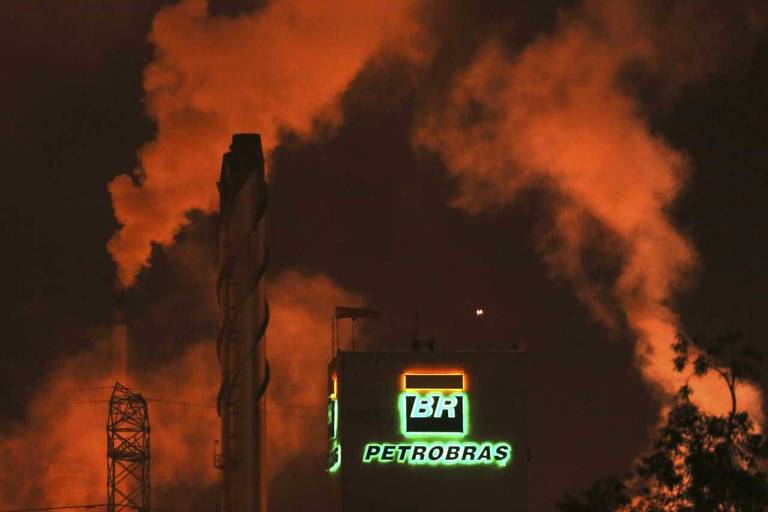 Petrobras anuncia saída de presidente da Transpetro