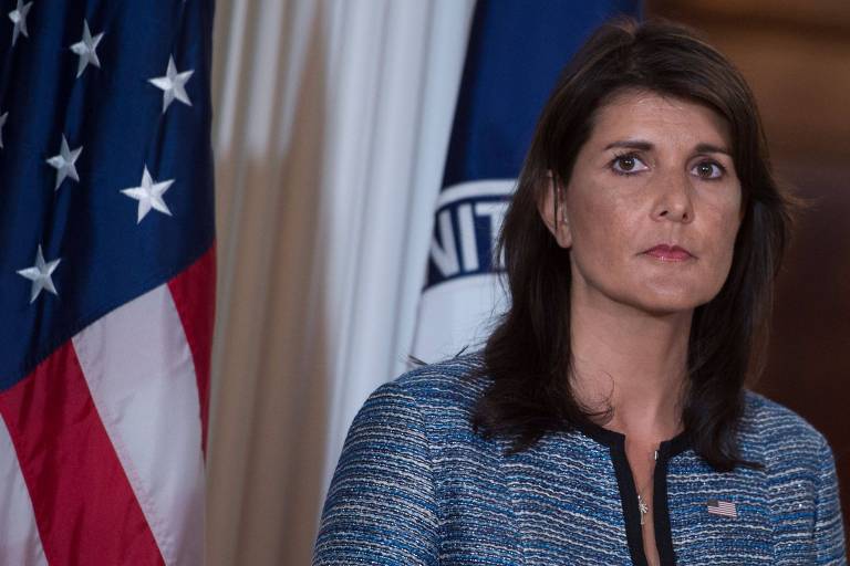 A embaixadora dos Estados Unidos na ONU, Nikki Haley, fala em Washington