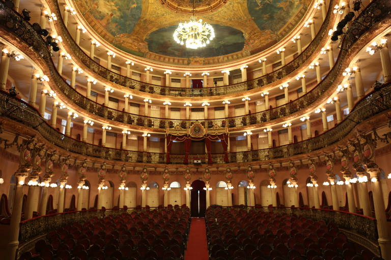 Conheça sete teatros históricos no Brasil, de Ouro Preto a Manaus