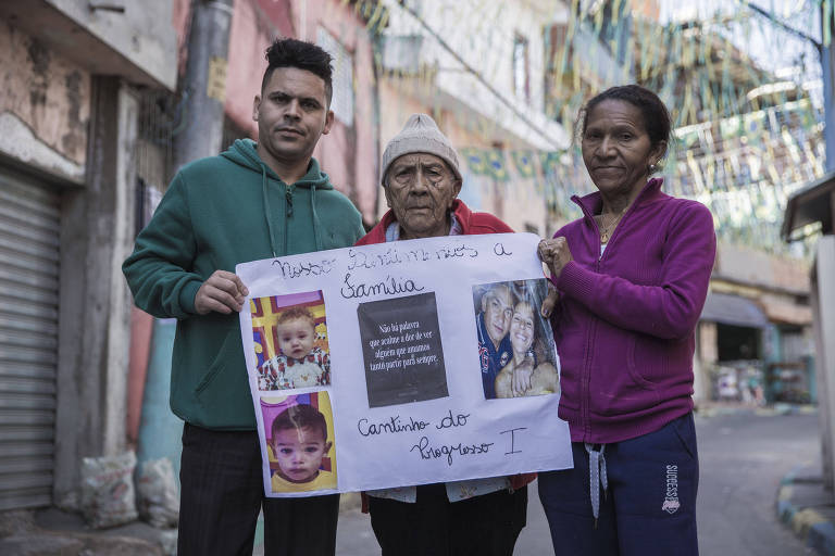 Família não consegue retirar corpos de parentes mortos em incêndio