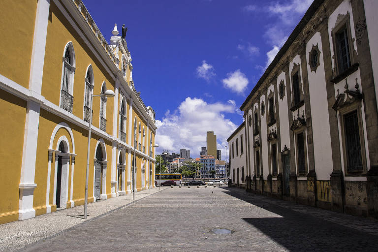 De rodas de frevo a sedes de blocos, Recife e Olinda reativam memória da folia