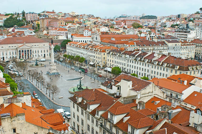 Agência de imigração de Portugal inicia força-tarefa para resolver mais de 400 mil processos pendentes